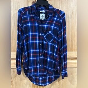 American Eagle Outfitters Boyfriend Fit Navy and Red Plaid Flannel Shirt Sz S